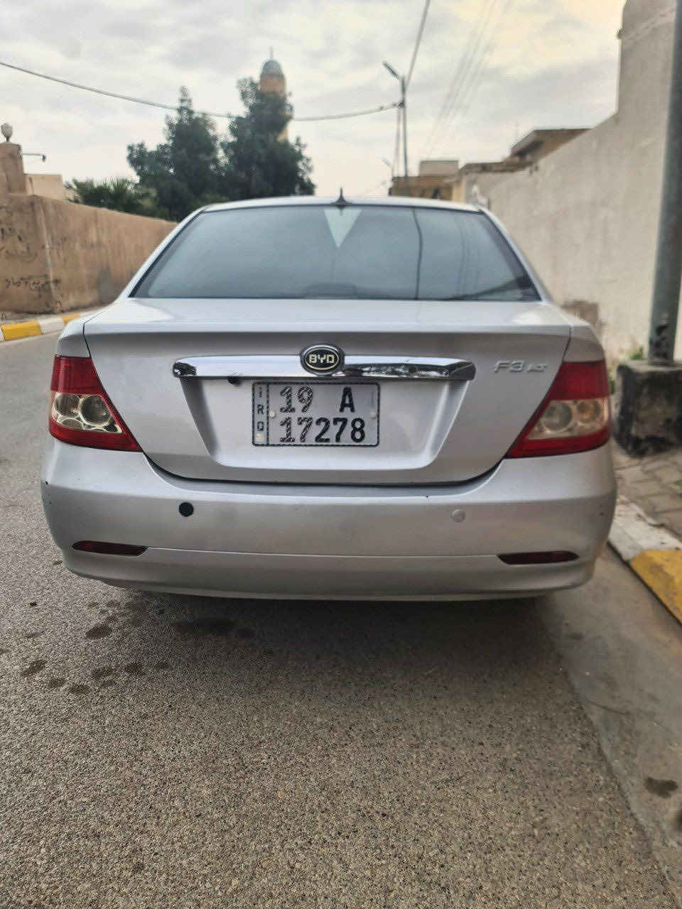 بي وايدي f3 رقم كربلاء مشروع وطني راعيها يمي مصبوغة جمالية مابيها ضربة كير ومحرك مسيبوشي بلادي كير اوتو معروضة ب٥٥ مكان كوت داموك ‭٠٧٧١ ٨٧٥ ٠٦٣١‬
