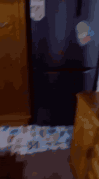 يالله سلام عليكم
دار للبيع مساحة 50

يحتوي علا غرفه نوم وصاله ومطبخ وحمام 

 الموقع ألأمين الثانيه بداية شارع المكاتب 

السعر 10$
موجود واتساب فقط ***********
