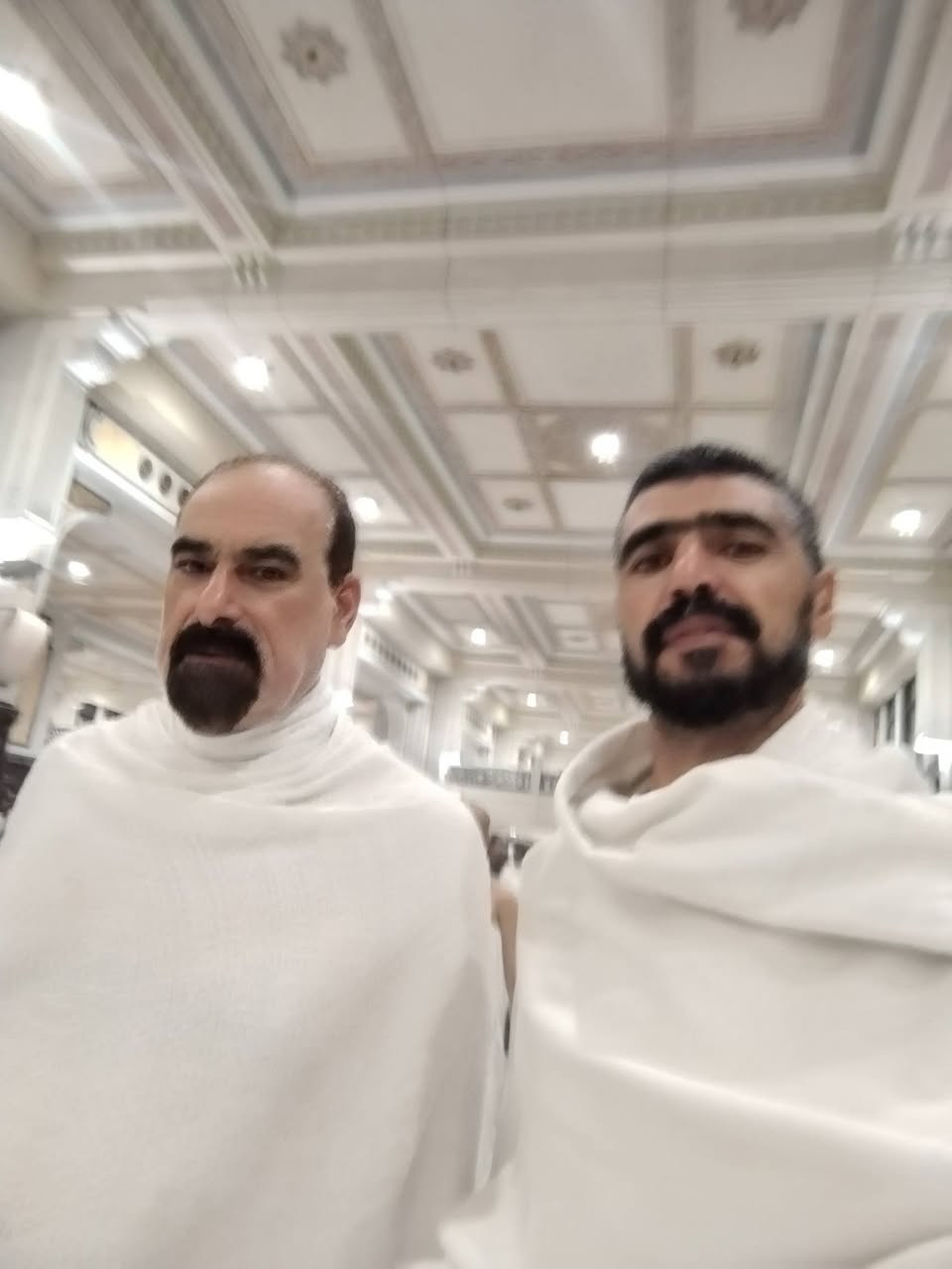 مقاعد اخير عمره شهر 5_1 - 2026 مع شركه مجد الحرمين الحج والعمرة باداره الحاج عبدالله أشرف المليسي  والحاج محمد هذال البدري سامراء حي الجبريه الاولى حولي البهراط قرب جامع سيد حميد  هاتف *********** عبدالله المليسي هاتف *********** محمد البدري
