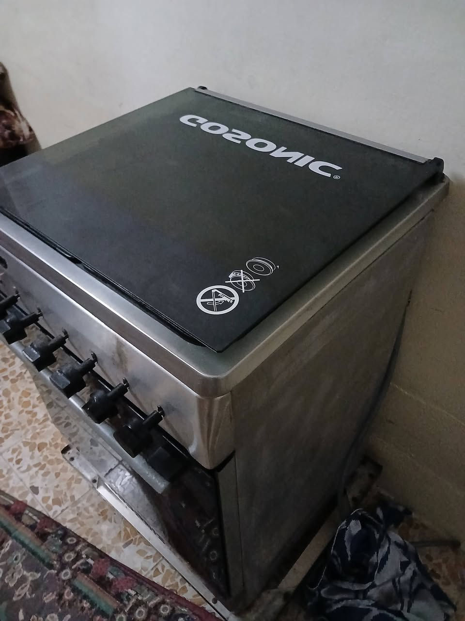 طباخ اخو الجديد مامستعمل شي قليل
مع قاعده كامل  
السعر 75 بي مجال 
***********
***********
