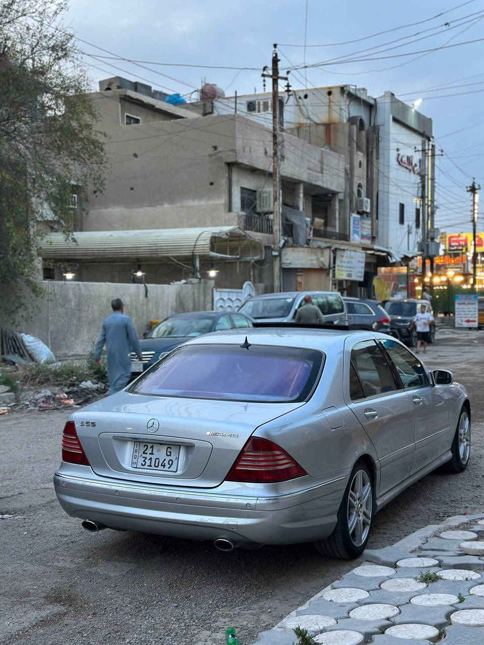 السلام عليكم للبيع 
مارسيدس S55 AMG اصل سرعتها 320 موديل 2000 من النوادر كفالة عامة عدا باب خلف الصدر صبغ اثر شخط فول الفول ميحتاج اذكر شنو بالك مواصفات بيها الصور تحجي مقاعد خلفية منفصل Vip ماشية 216 الف كم مملعوب بيها وضع شركة سبير منازل السعر 155 ورقة رقم سليمانية شرط التحويل للاستفسار ***********

