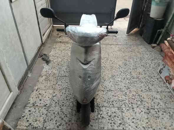 سلام عليكم عندي دراجه عصفوريه فضائي أوراق موجوده مال جناي كهربائيتهاشغاله حلوه السعر 275وبيهامجال قليل مكاني بغداد الشعب حي سومر ***********
