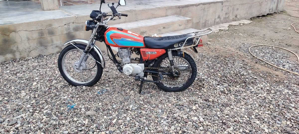 ماطور خمس تسعات للبيع والسعر 260 قفل ماطور نظيف عنوان موصل حي الكرامه ماطور نشط استعجال البيع ***********
