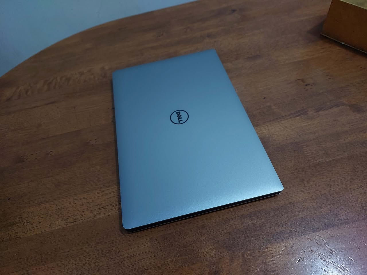 السلام عليكم ... لابتوب الالعاب والبرامج الهندسيةوالمونتاج والتصميم ... ماركة    DELL .... معالج كور  اي  7  جيل السادس  فئة ال HQ ( من اقوى فئات المعالجات ) ..  .... رام بحجم  12  كيكا نوع  DDR4 .. كرت شاشة خارجي منفصل نيفيدا     4  خارجي منفصل...شاشة  بحجم 15.6 دقة FULL HD   الوانها 'طبيعية روعة  .....كيبورد ضوئي ثلجي ..اللابتوب سوبر سلم وشحنه ممتاز ...  السعر 250$ للاستفسار الاتصال ***********  او ***********(واتس)
