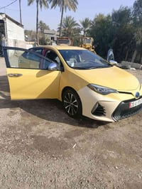 كورلا للبيع موديل ٢٠١٩ بدون دواخل 07711768537