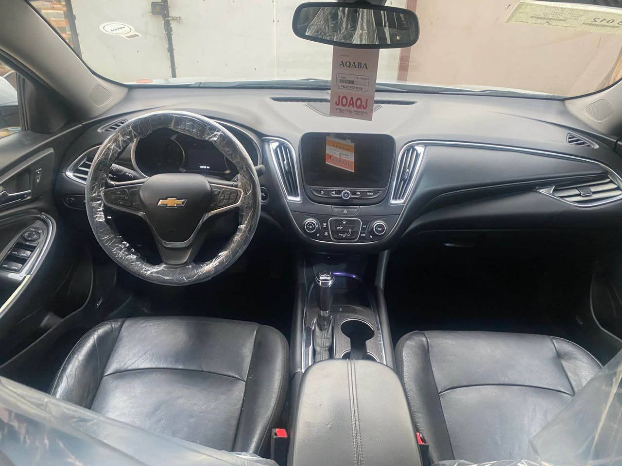 سلام عليكم 

شوفرليت ماليبو 2018 

الضرر / بابين سايق صبغ 

عداد السير / 110 الف 

بدون حالوب بدون ايرباكات بچم كبس 

تايرات تخم جديد 

گير ومكينه مامفتوح 

بطاقه بانزين موجود 

رقم صاحب السيارة / *********** كركوك, العراق
