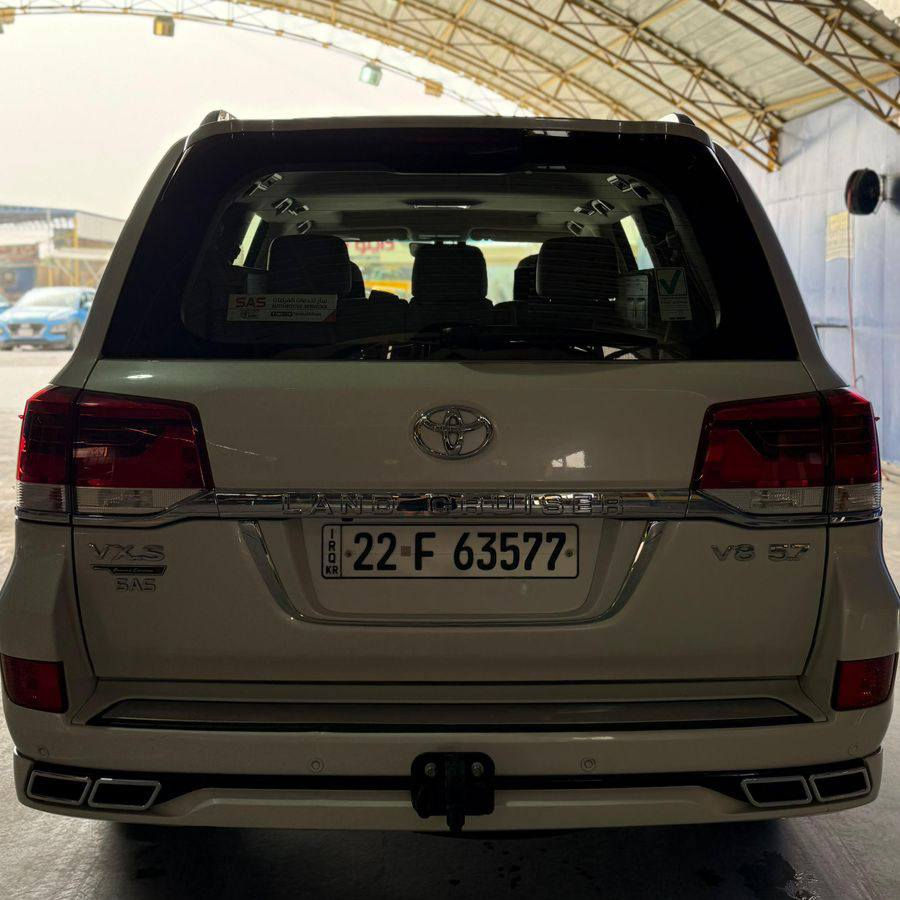 لاندگورز موديل 2021 Vxs
سيارة جديدة ماشية اقل من 40 الف
فول فول مواصفات شاشة كبيرة لمس كاميرا 
حاسة رادارات كشن جلد كشن كاراباي بصمة 
 تشغيل عن بعد تحكمات ستيرن بلتوس اوكس
 كار بلي أوتو ستوب للتحذيرات تبيرد مركزي
 تحديد سرعة محرك 8 سلندر
محرك كير واير بشرط مامفتوح 
سيارة حيل نظيفة كلشي عل بلاد جديد 
سنوية هزة كلشي جديد مدفوع لـ
باسمي السنوية بشرط تحويل وغرامـة
سيارة مابيـها دينار مصرف كامل من كل نواحي
ماكو اي ضرر بالسيارة
رقم هاتف ***********
