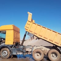 للبيع شفل مع قلاب 07713715363