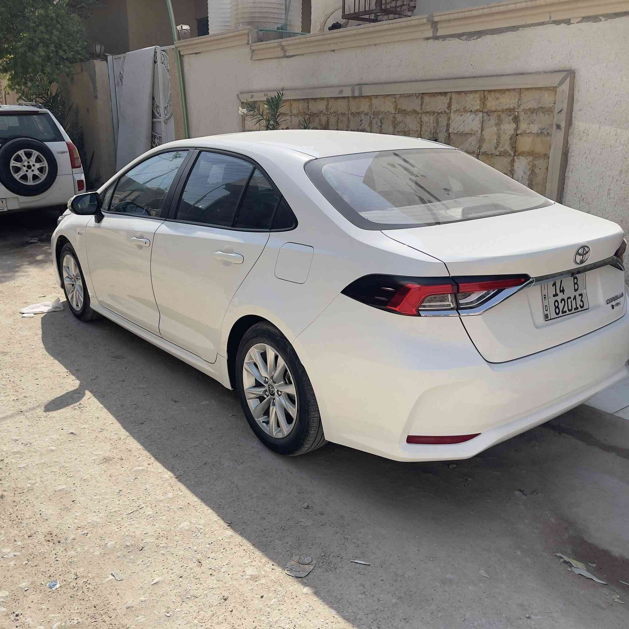 عندي كورلا هايبرد اقصاد راعيه بصره ورقمه بصره مديل 25 ماشيه 24  فول مواصفات   مكان السياره البصره المناوي   ***********
