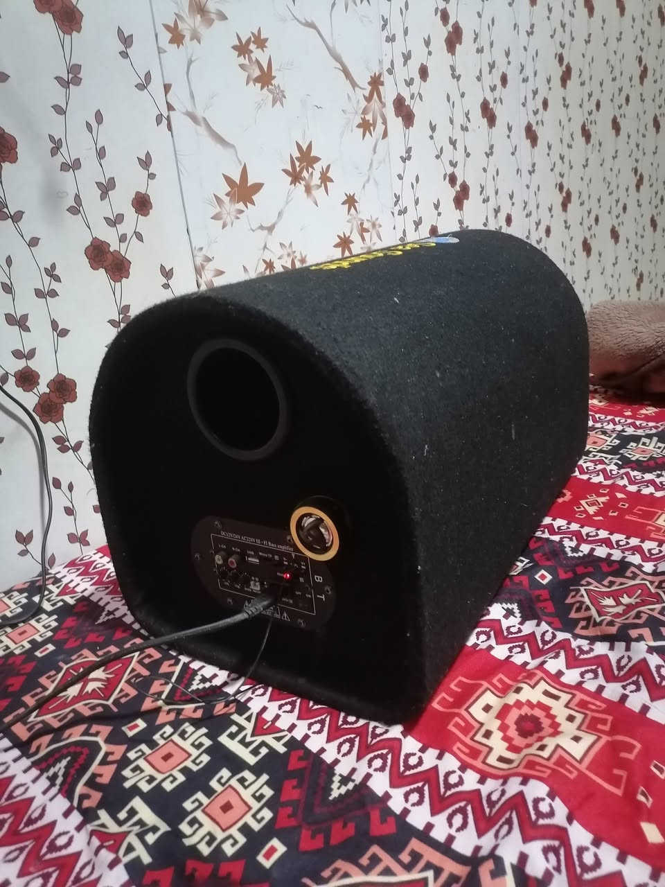 سلام عليكم مضخم صوت من شركه Sea Sounds يشك الكاع شك مكفول من كلشي بعده جديد للبيع ٣٥ الف عنواني البصره حي الخليج الجمعيات ***********
