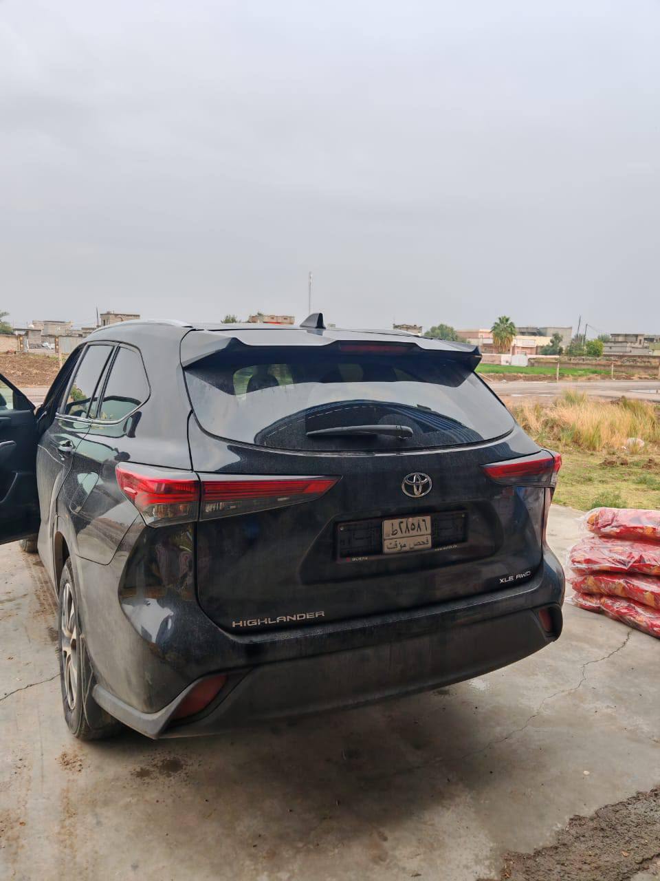 هايلندر موديل 2023 XLE 
محرك 4 تيربو 
ماشية 49 الف 
ضرر بونيد و جاملغ 
كشن جلد VIP 
منفيس بأسمي 
يرهم مراوس حسب القناعة
***********
