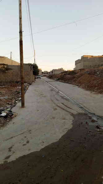 السلام عليكم... قطعة ارض 200 م للبيع في موصل حليله  سند 25 خدمات ماء وكهرباء وتبليلط الشاري يخابر...***********
