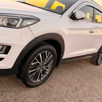 توسان 2019 خليجي مكفول من صبغ  فول مواصفات عده الفتحه بصمه كرسي كهرباء...