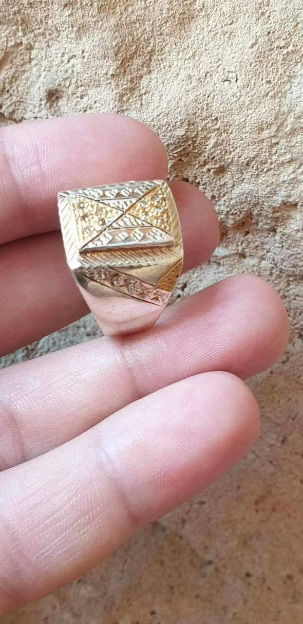 خاتم الماس تقطيع بلجيكي للبيع او مراوس حسب القناعة ١٠ الماسات بي مع شهادة المنشأ السعر خاص


**إذا كنت صاحب هذا الإعلان وتريد حذفه لأي سبب، رجاءا أرسل رسالة إلى الدعم الفني**