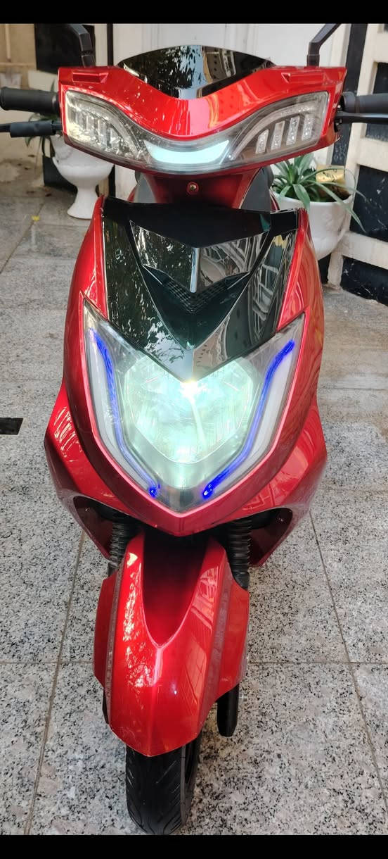 دراجه شحن للبيع ملف 1000W الشحنه الواحده تمشيك 40KM فيها R الرجوع للخلف وأيضا مثبت سرعه + ثلاث سرعات سرعة الدراجة 60km للاستفسار ***********
