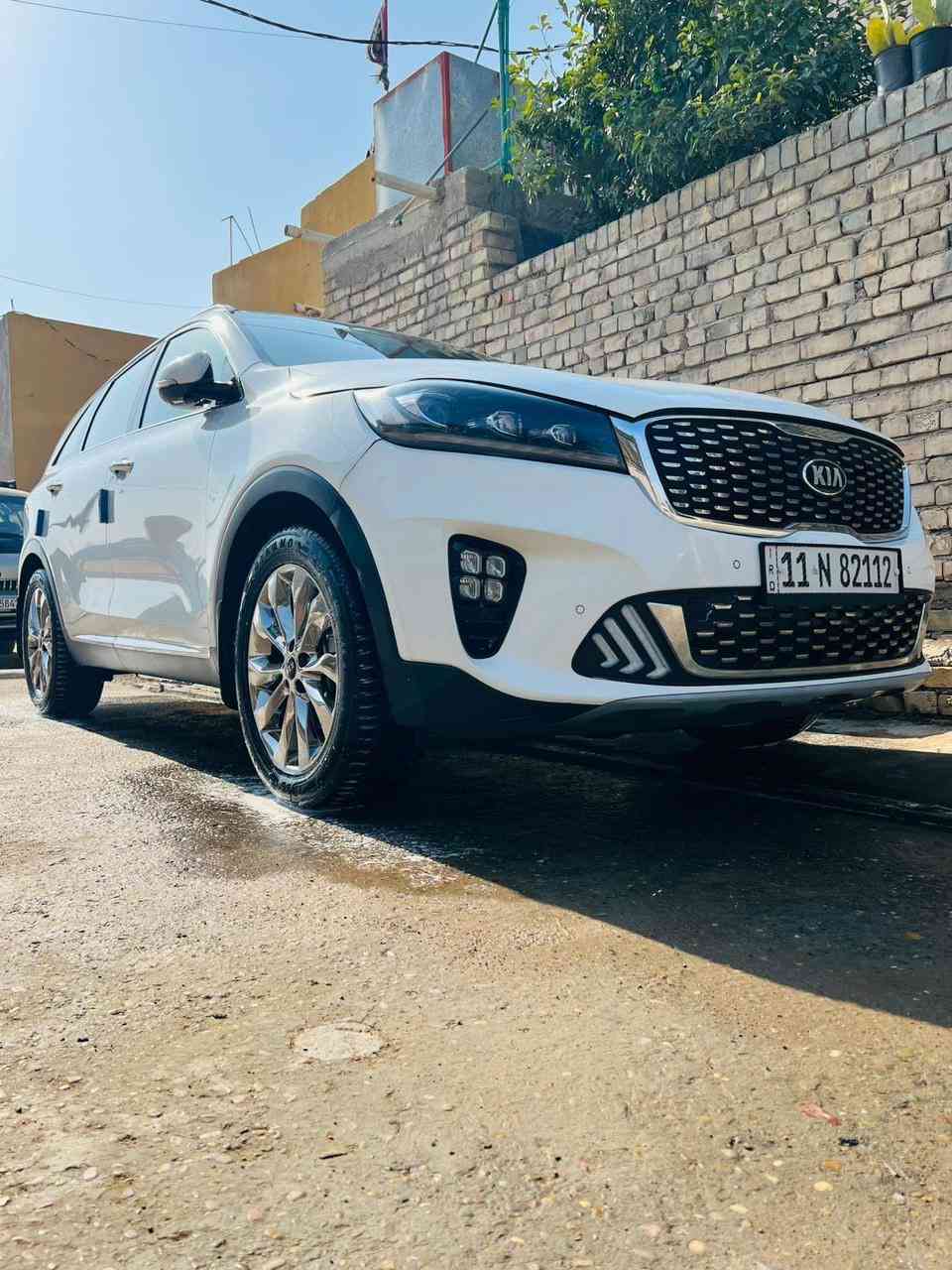 السلام عليكم مراوس بسياره لاندكروز سورنتو ٢٠٢٠ مكفوله ٦ سلندر ماشيه ٨٩  قابله للزياده فول موصفات  ***********  مكان السياره ديالى بعقوبه شرط التحويل اكرر مراوس لاندكروز
