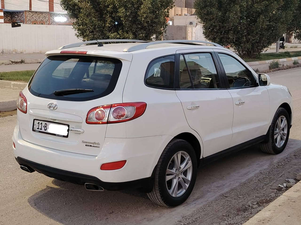 السلام عليكم سنتافيا 2011 رقم بغداد دولي تحويل مباشر
خليجي الشركه العامه صبغ 4قطع فقط بدون ايرباك فول مواصفات سلايد رووف فتحه بصمه تشغيل وبصمه ابواب محرك  6 سلندر  مكفول 7راكب كشنات جلد وكهربا وكامره وحساسات تبريد 3قطع داخل بيجي تحكم ستيرن اشاير بالمري سياره نضيفه   للأستفسار ***********
ومن الله التوفيق
