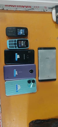 مستخدمات • نضيف • مع الضمان