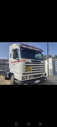 سكانيا 113حجم 400 موديل 95 كير 900 رقم بغداد اجنبي مثبته نساف السيارة ...