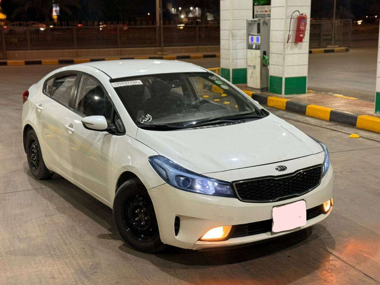 سلام عليكم للبيع فقط
سيراتو خليجي موديل 2017 رقم أربيل بسم شركه در النجف ماشيه 117 مكفوله كفالة عامل لا صبغ لا فتح لا تبديل كير مكينه حداديه تبريد كله كفاله مكينه 1600 المرغوب السعر 121 مجال قليل مكان السياره بالنجف رقم التلفون ***********
