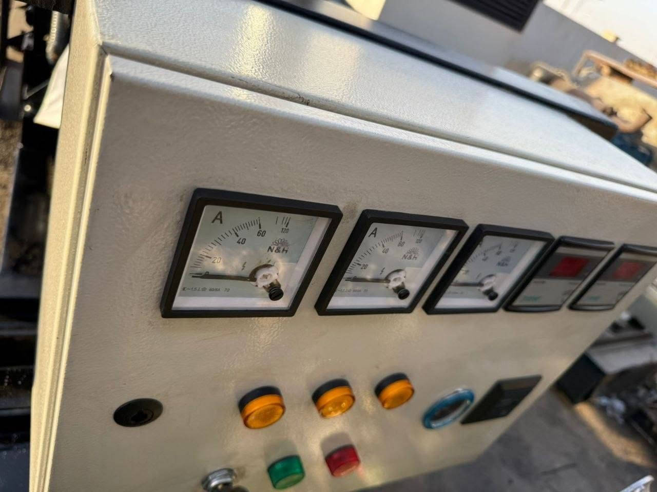 بيركنز  4 سلندر انكليزي 
توليد ٥٠ كيفي ينطي 120 امبير 
يصرف 5 لتر بالساعة 
محرك ما مفتوح
 توليد جديدد 
راديتر كبير
ضمان شغل 
عنوان موصل


**إذا كنت صاحب هذا الإعلان وتريد حذفه لأي سبب، رجاءا أرسل رسالة إلى الدعم الفني**