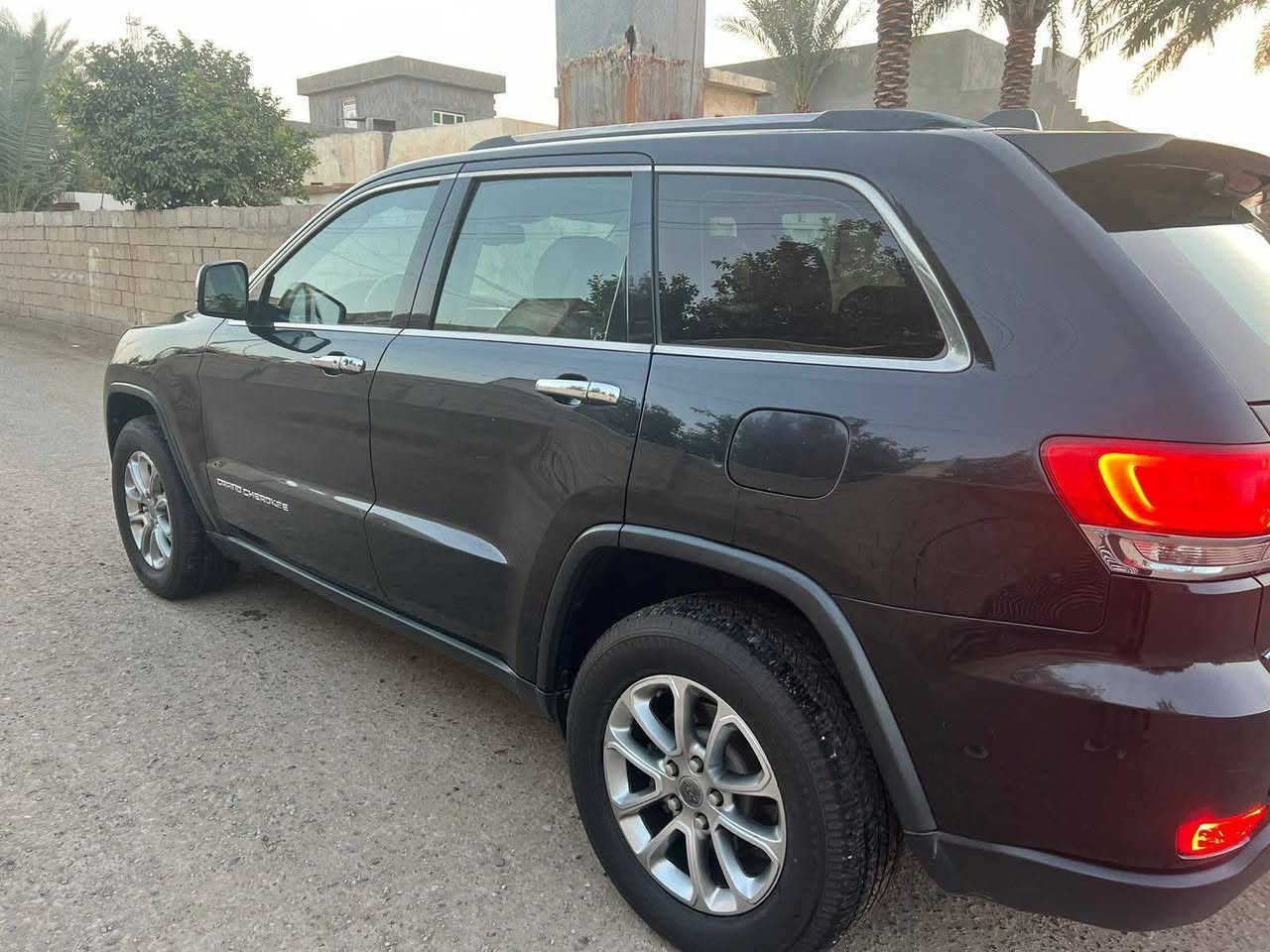 سلام عليكم ورحمه الله
جيب لاريدو ٢٠١٤ خليجي ماشيه ٢٥٠

 السياره جاهزه مابيهه نقص برغي

الضرر جاملغ مبدل نفس اللون والبنيد بي شبر وراشي صبغ بدون اي دواخل 

مكينه ٣٦٠٠  كير طياره ٨نمر محرك كير كفاله

صدر امامي خلفي جديد

باتري جديد تخم تاير جديد 

فتحه شاشه جبيره  كامره دواره شفتات ستيرن

تدفئه  تبريد ثلج خير من الله

كشنات اماميه كهربائي

كشنات جلد

 لايت زنون عدسات جديده

رقم بغداد انكليزي

سياره بسمي
سعر ٢١٠ وبي مجال
مكاني الانبار رمادي
***********
