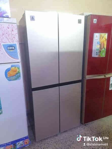 ثلاجات اربع بيبان للبيع العدد 2 نضيفات كلش نظافة فول النوع شركة الحافظ العالمية المكان بغداد مدينة الصدر للاستفسار المراسلة واتساب فقط على الرقم ***********
