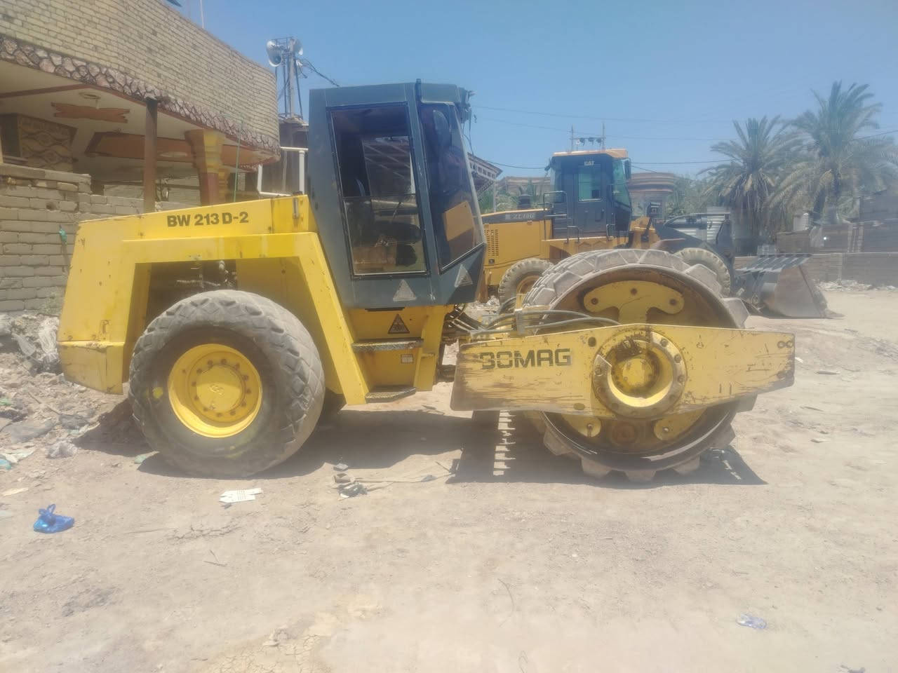 حادله البيع المو شراي لا يتصل السعر ٣٢٥ ورقه جازه العمل لا تخابر اذا مو شراي ***********
