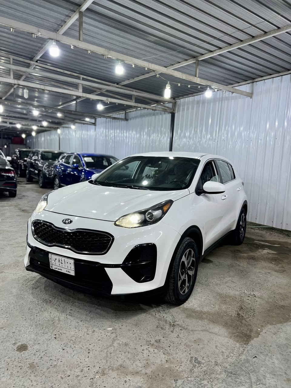 سلام عليكم 
كيا سبورتج /2021 
السعر / 168 وبيه مجال 
شكل جديد / أمريكي 
ماشيه / 62 
موصفات :نص فول 
حادثه / بنيد حلوه حادثه 
سياره بعد احلى من الصور جاهزه 
بغداد : طوبجي 📍
اني مكلف ب النشر 📍
***********
