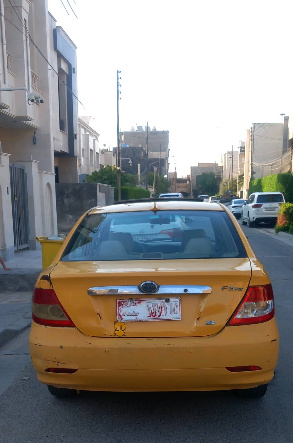 السلام عليكم ورحمه الله وبركاته بي واي دي موديل 2011 جير محرك لانسر بلاد الشركه كهربائيات بلاد الشركه لا تشطل ولا تيب سياره قطعه صبغ بها فقط كملغ الخلفي اليسرى تبريد كلها جاهزه السياره مكانها بغداد حي الجامعه للاستفسار الاتصال واتساب