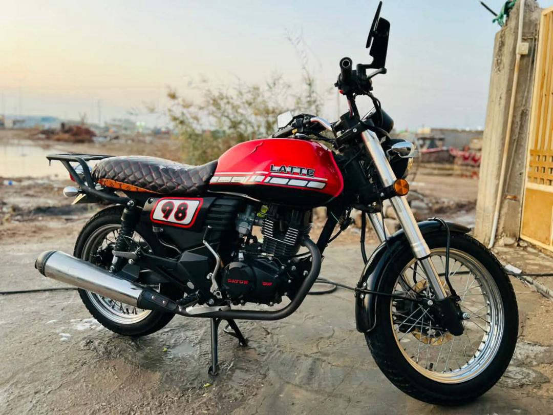 دايوان  لاتي موديل ٢٠٢٣ 
دراجه نضيفه ما ماشيه 
مكفوله كفاله عامه 
الدراجه أوراق اصولي
مكان الناصريه قلعه سكر 
***********
