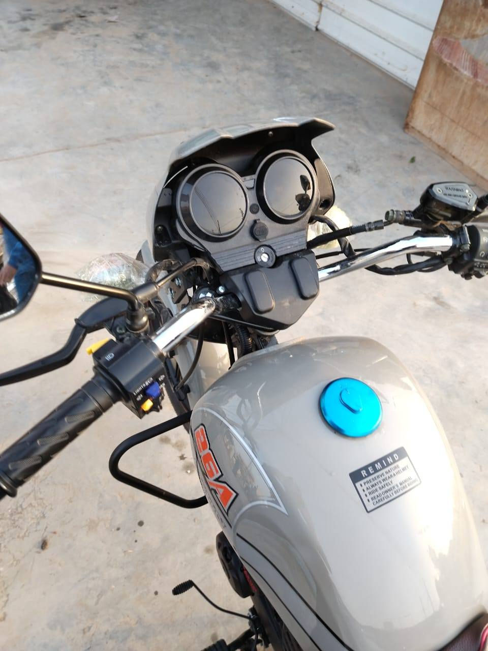 السلام عليكم دراجه دايوان للبيع 26 السكن بغداد تقاطع النهروان رقم ***********
