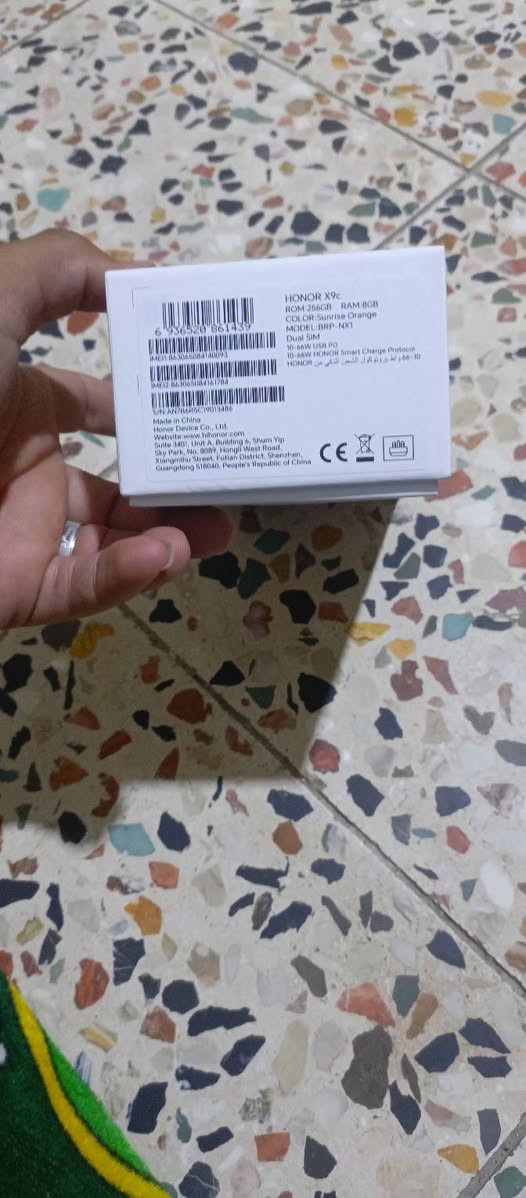 السلام عليكم هونر اكس تسعه سي ذاكره 256 عشوائيه 16  بعده جديد مامستخدم فقط معرب سعر 350 قفلل  الرقم ***********
