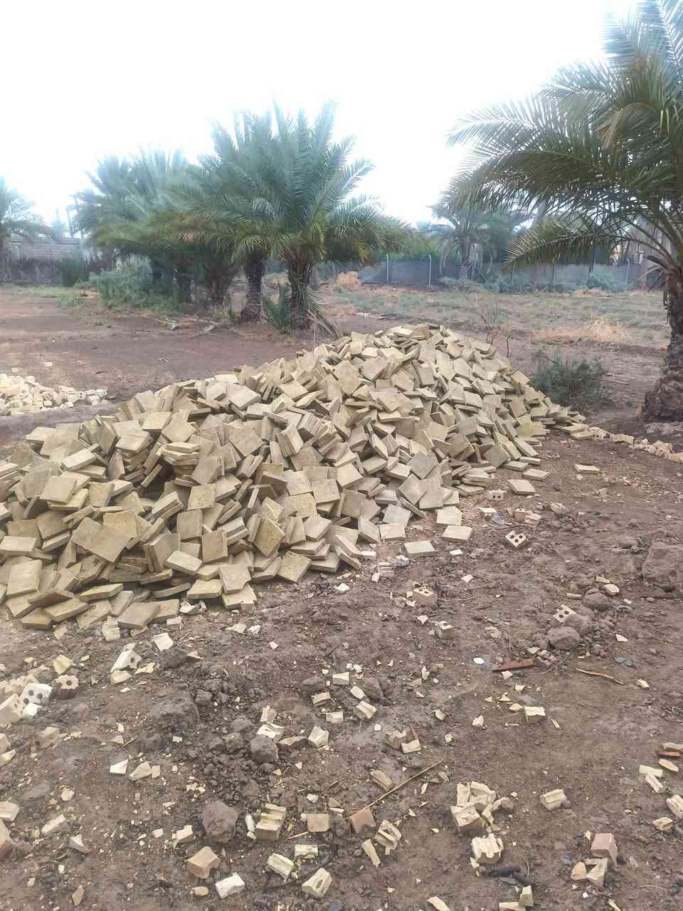 يوجد لدينا فرشي درجه اولى شرط الفحص واصل جميع المحافظات بانسب الأسعار ***********
