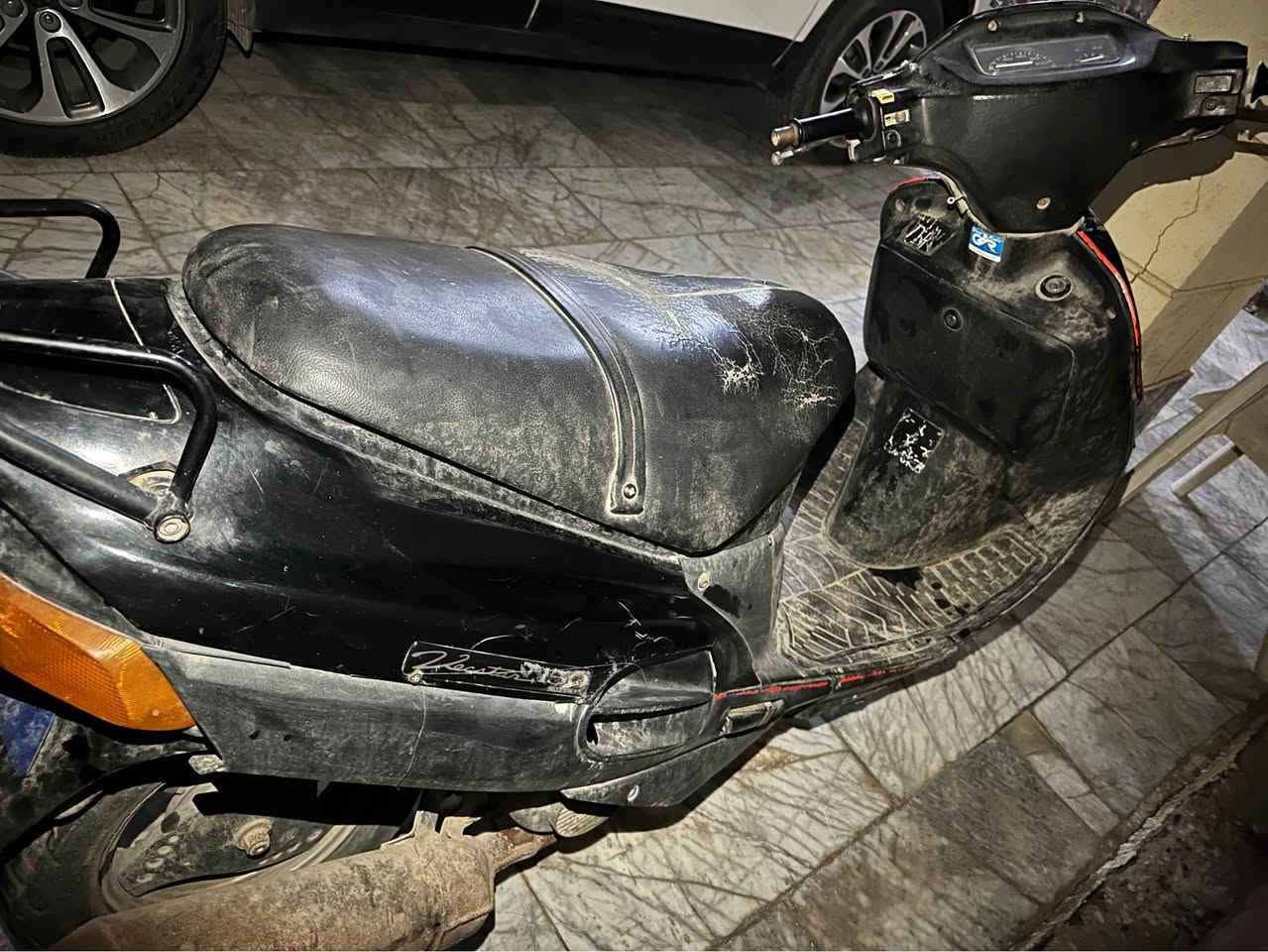 دراجة ساسوكي فكستار مكينة 150cc 
دراجة مفتوحة وشغالة نگرة سلف مابيها اي نقص حلوه ونظيفة ومرتبة مال جناي 
سعرها ٤٠٠ وبيها مجال للشراي 
كفراتها كلها بلادية ومختمة 
مكاني ناصرية مركز 
للتواصل *********** ناصرية, ذي قار
