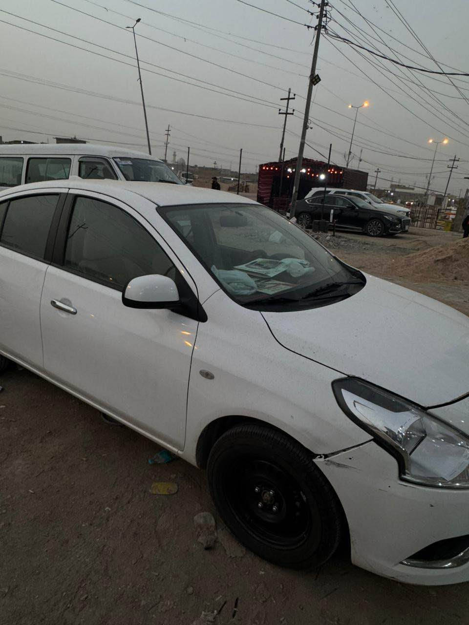 سلام عليكم نيسان سني للبيع سيارا عله هاي لحاله لموضحه بصوره سيارا بيدي طلعتهه من لمعرض صارلهه ٦تشهر واي برغي ما مفتوح بيهه تاير ما نافخ سويت حادث وريد ابيع 
مكاني هارثه وضربه هاي كدابكم وكتاب لفحص كدامكم  سعرهه 107

/***********/
:0775 596 6316/ البصرة, العراق
