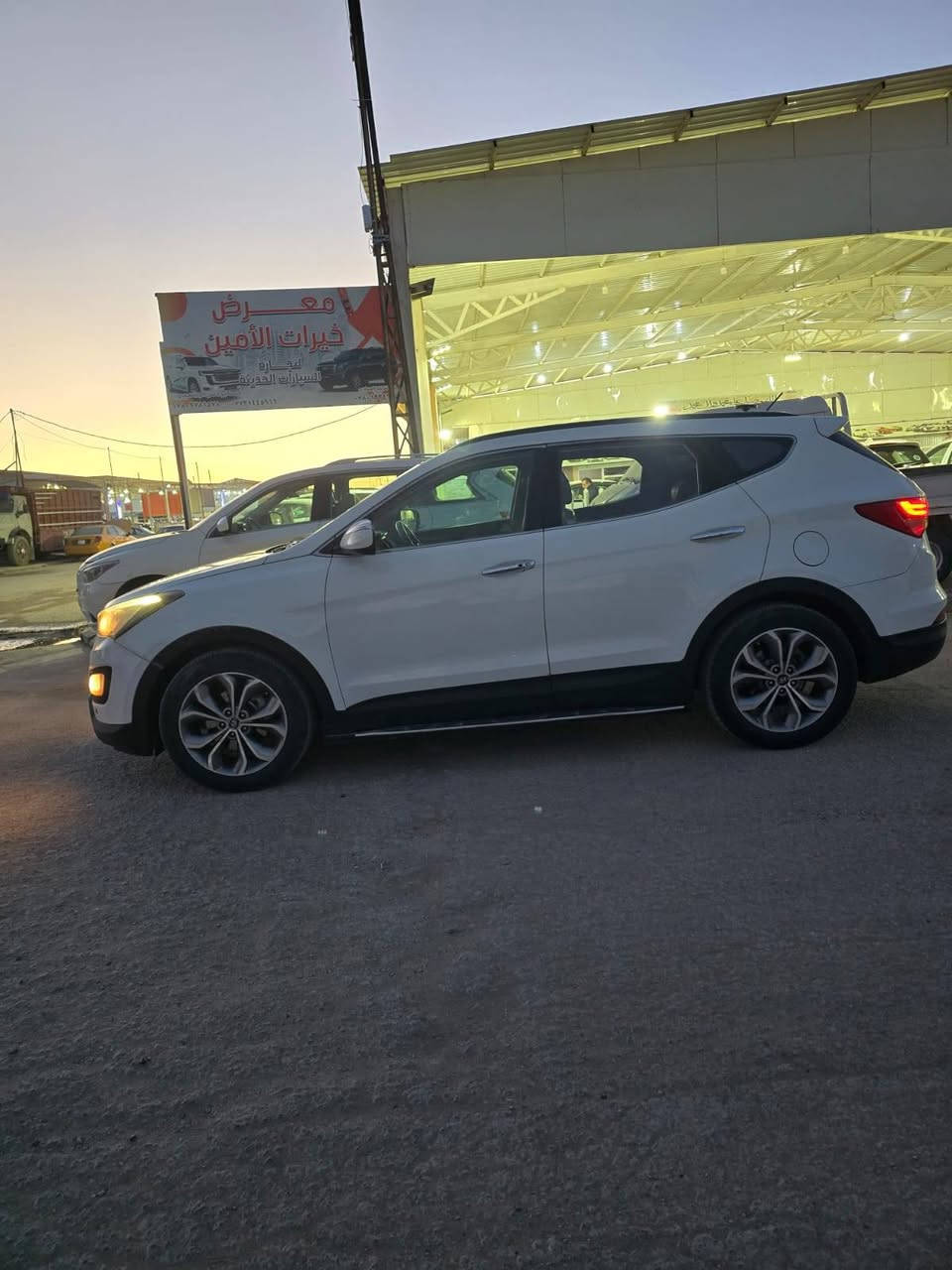 سنتافي14
رقم بغداد بأسمي كفاله بس هذني المأشر عليهن
فول مواصفات 6سلندر
جاهزه  محرك  كير  تبريد  حداديه
السعر 170وبيها مجال
مكاني النجف ***********
