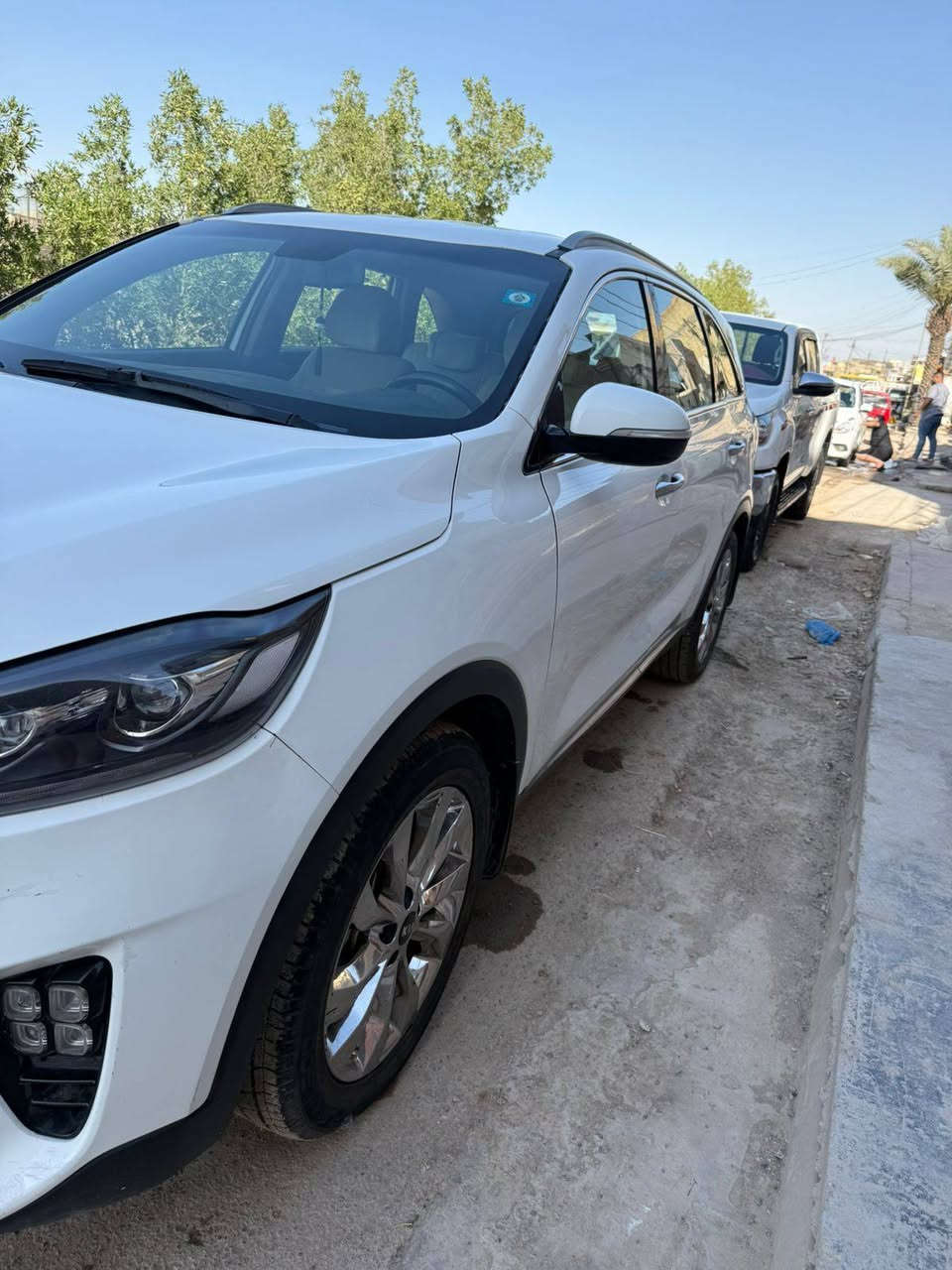 سورنتو خليجي 2020
الشركة الدولية ماشية 112
 6. سلندر
السعر 234
 راكب 7
بيها بارد بسيط 
بصمة
صندوق كهرباء
شاشه كبيره 
كامرة
كشنات كهربائية 
تبريد 3 قطع 
بردات اصليه 
جي بي اس 
شحن وايرلس 
تحكم جهتين 
اربعه نظام قياده 
لايت زنون ليلا نهاري
ترحيب عند لقرب 
بغداد البلديات
***********
