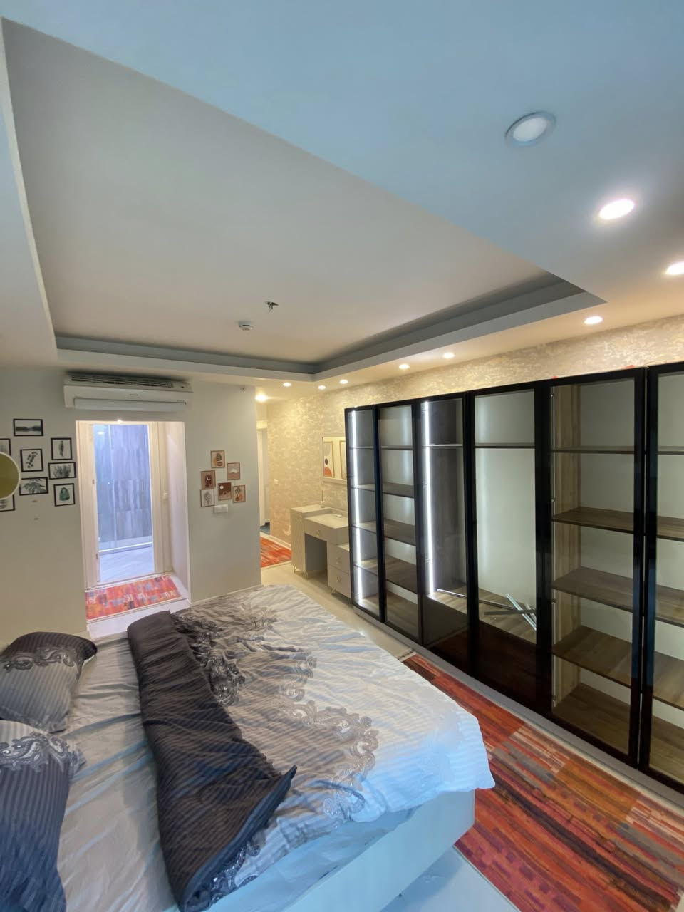 امپاير وينگ
🏙️ – للايـجار – بۆ کرێ  

🔸– غرفتين نوم و صاله و مطبخ معزول   2/1 

🔸– لمزيد من معلومات اتواصل ويانه :

🔸– يوجد عروض شراء و بيع و يجار في مربع الذهبي :
 

0750 099 89 89 📞

كاوه – عقارات مۆنیتەر Monitor Real Estate
