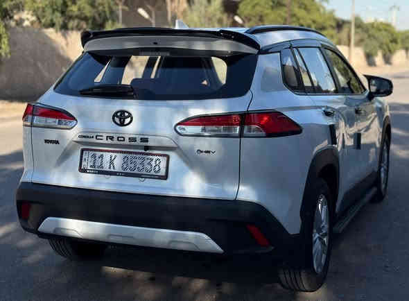 السلام عليكم كورولا كروس هايبرد موديل 2025 
فول فول مواصفات واحد على واحد 
سلايد حساسات أمامية خلفية اربع كامرات صندوق كهرباء أوتو هولد سايد بريك بصمه شاحن واير ليس موبايل دوسات خارجيه
كشنات جلد كهرباء حمالات سقف بلوجكترات لايت كهرباء زنون برده صندوق عليها كماليات واضافات كامله رقم بغداد بسمي تحويل نفس اليوم 
***********
