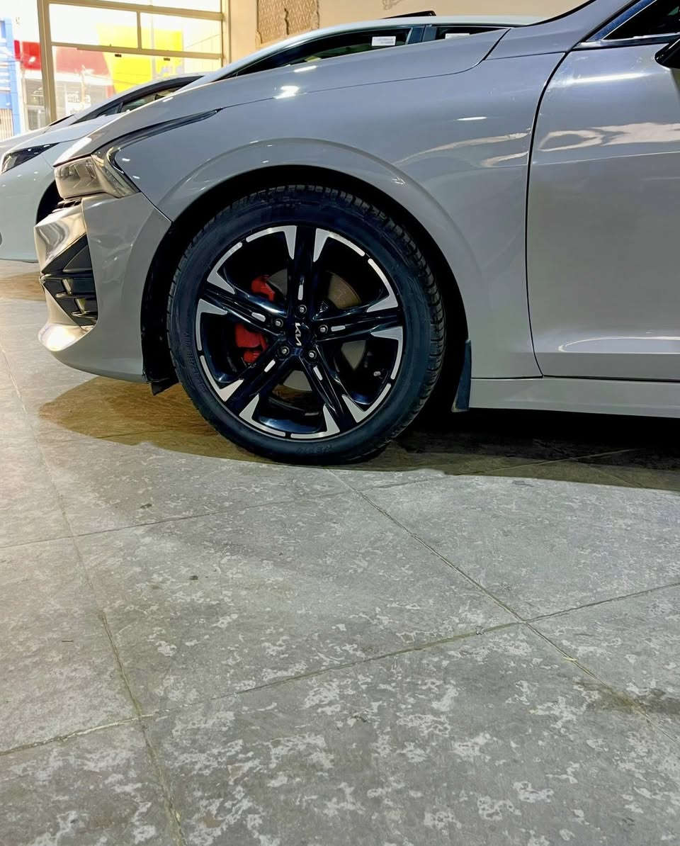 مرحبا البيع كي فايف جتي لاين موديل 2022 رقم اربيل ضررها 2 باب صبغ المكان اربيل سعر ***********
