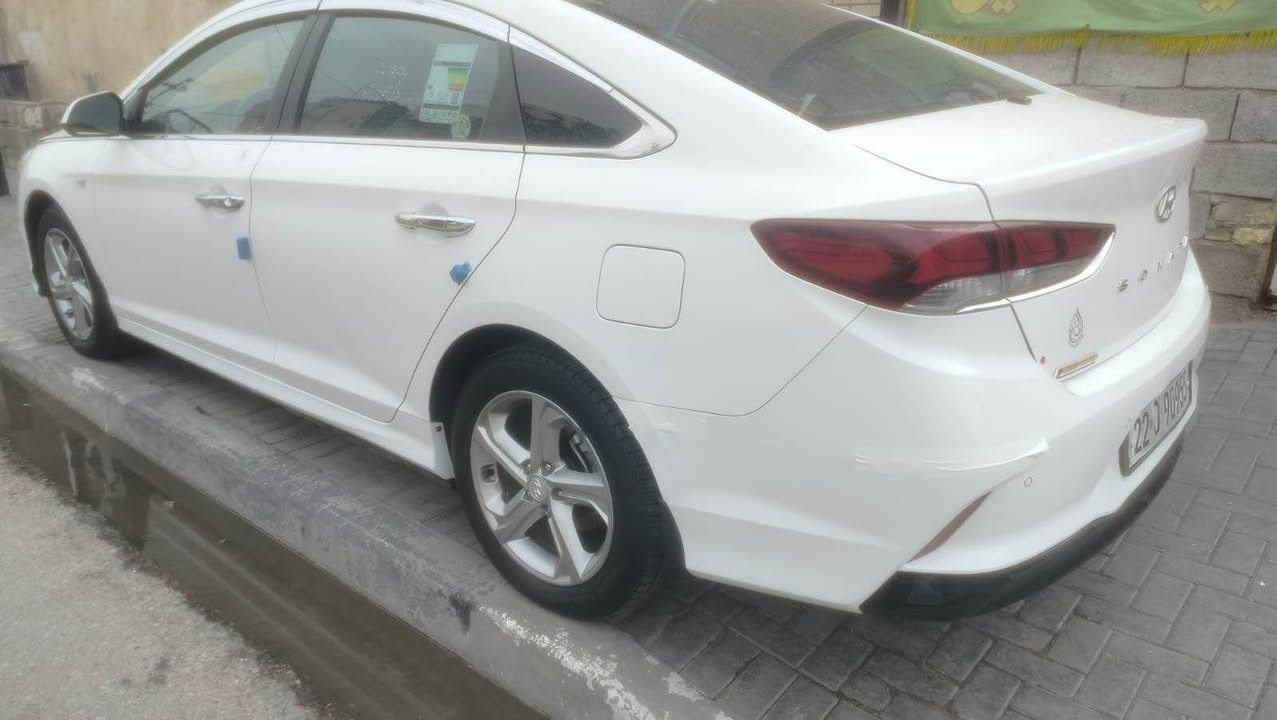 هونداي سوناتا كوري موديل 2022 رقم اربيل باسم شركه
سياره كفاله ضربه وصبغ و تبديل كفاله عامه
مكينه 2000 بانزين 
ويل نجمه بلاد كوري
ماشيه 27 الف
سعر 177 
رقم *********** البصرة, العراق
