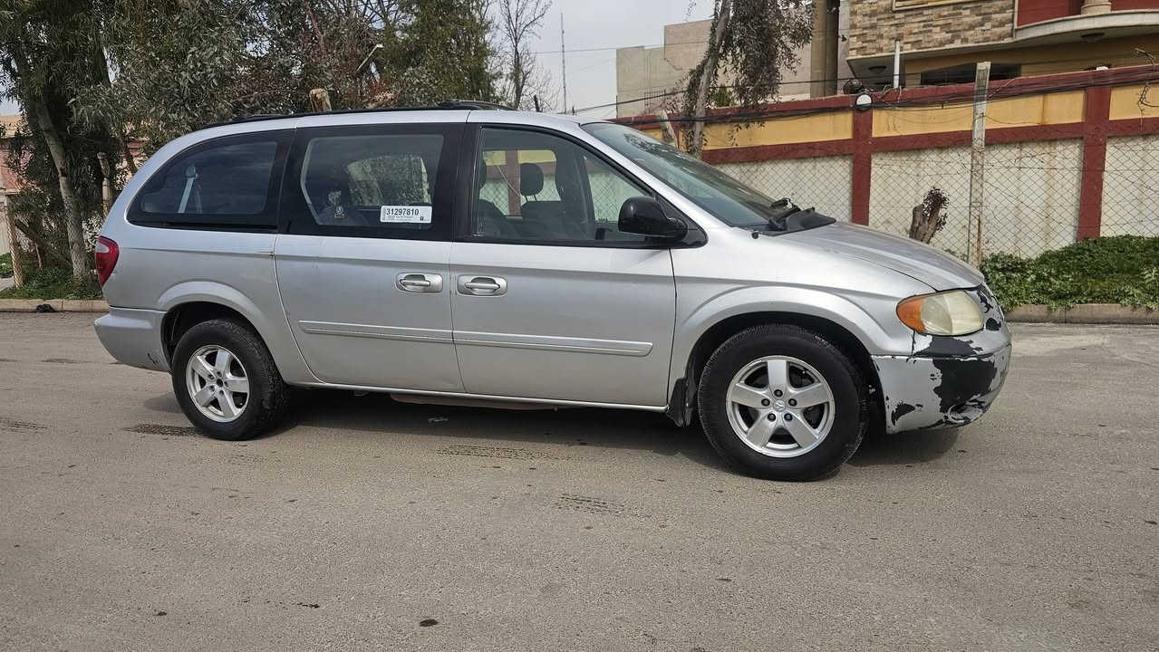 السلام عليكم 
دوج كرفان للبيع السعر  83. ورقة
موديل 2007 
دوج محرك وكير شرط 
محرك حجم 3800 
أبواب كهرب جامات كهرب
كشنات سياحي 
صبغ جاملغ أمامي يمين 
وجاملغ خلفي يمين بدون داخل
شرط التحويل وكوبون بانزين بيها 
سيارة جاهزة للاستفسار  *********** 
موصل حي البكر مكلف بلنشر
