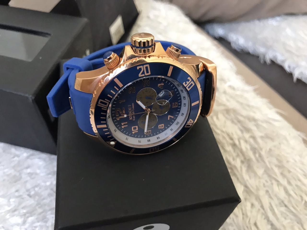 ساعه اوربيه إصليه ماركه !KYBOE معه ضمان سعر100 وبيها مجال.مكان اربيل


**إذا كنت صاحب هذا الإعلان وتريد حذفه لأي سبب، رجاءا أرسل رسالة إلى الدعم الفني**