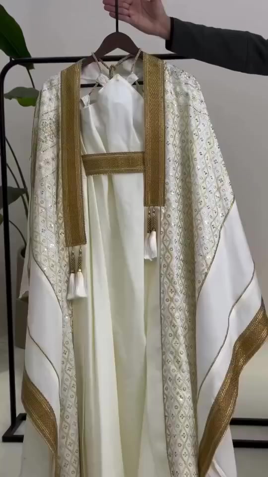 بشت رمضاني اخذتة من بغداد قياسة رقم ٢ لابسته بس مره اخذته ١٢٠ الف ابيعة٩٠ الف كلش حلو بلبس وخامتة ثقيلة


**إذا كنت صاحب هذا الإعلان وتريد حذفه لأي سبب، رجاءا أرسل رسالة إلى الدعم الفني**