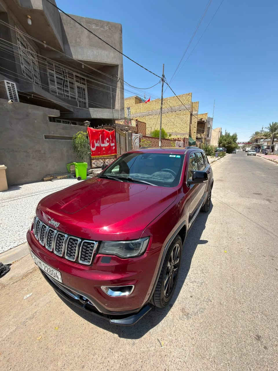 ﷽
للبيع 🌹
جيب موديل 2017 ( خـليـجـي ) 
فول فول مواصفات 
رقم بغداد الجديد انكليزي بأسمي 
ا‎* المواصفات : . . 
ا‎* نقطة عمياء .
ا‎* دفع رباعي 4x4 . 
ا‎* فرش المقاعد من الجلد . 
ا‎* المقاعد الأمامية كهربائية .
ا‎* ذاكرة لحفظ وضعيات الجلوس . 
● المقاعد الأمامية مع تدفئة و تبريد
● جكات صعود و نزول
● بانوراما
●شفتات ستيرن
● صف المقاعد الخلفية مع تدفئة . 
● مقود السائق كهربائي . 
● تدفئة ستيرن . 
● سقف بانوراما .
● نظام خاص للطرق الوعرة . 
● مصابيح امامية زنون . 
● المصابيح الأمامية مع LED لايت . 
● تشغيل عن بعد .
● صندوق كهربائي .
● حساسات أمامية . 
● حساسات خلفية .
● كاميرا خلفية .
● بخاخ ماء لتنظيف المصابيح الامامية .
● مرايا بخاصية التعتيم الذاتي . 
● مرايا جانبية قابلة للطي كهربائيا . 
● بلوتوث تلفون . 
● محدد سرعة . 
● نظام تشغيل واطفاء اوتماتيكي للمحرك للتوفير ● من صرف الوقود .
● نظام بريك اوتماتيكي 
● والمواصفات الباقية معروفة
● ماشيه 80ألف   ميل

لاستفسار الاتصال ع الارقام التالية 📲📲 ‏
***********
تحياتي لجميع 🌹 🌸 🙏🏻
‏‎
