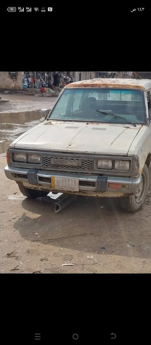 السلام عليكم بيكم للبيع موديل 81 مكينه كايمه رقم بغداد ***********
