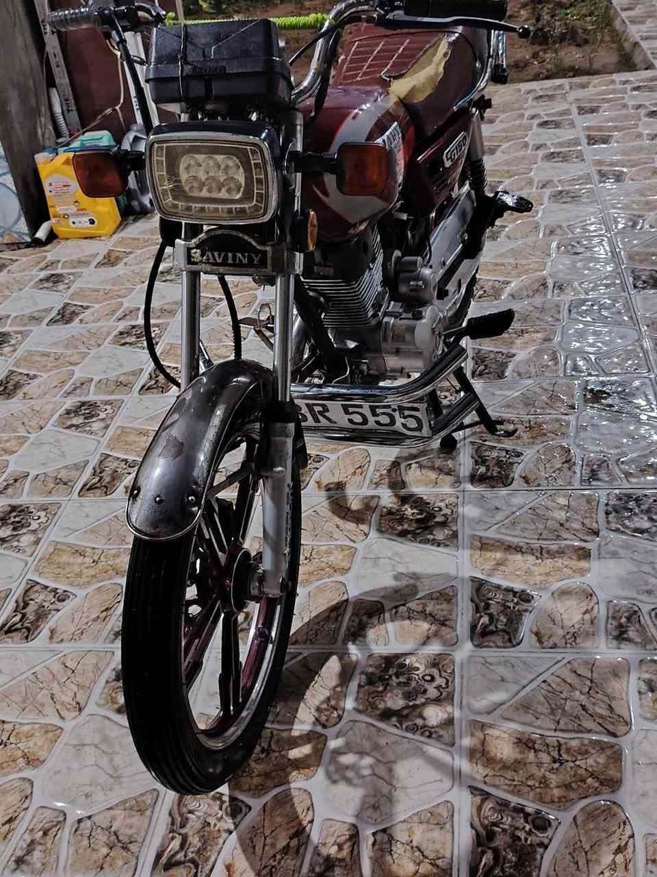 دراجه سيفان موديل 21 أوراق كامله
سعر 375وبيهاا مجال
رقم ***********
