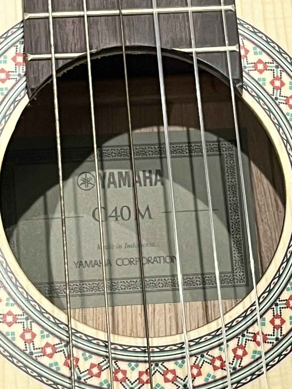 السلام عليكم ورحمة الله وبركاته ...

گيتار ياماها c40m الأصلي  ، ما يحتاج اشرح عنه هو يتكلم

سليم من اي ضرر بحالة الوكالة نظافة 100% 

 مع (حقيبة) جنطة الاصلية 

للبيع ب125 وبي مجال بسيط 
 
 الموقع : بغداد_ الدورة _ حي دجلة

 للتواصل : ***********
