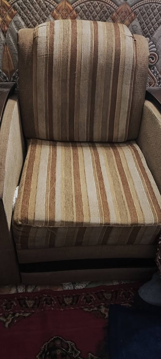 تخم 4 قطع
السعر 250
و ياه طبلات رجليهن بيهن ضرر بسيط
للاستفسار اكثر خاص


**إذا كنت صاحب هذا الإعلان وتريد حذفه لأي سبب، رجاءا أرسل رسالة إلى الدعم الفني**